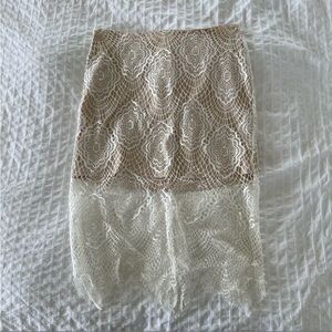 Blu Pepper nude and cream lace skirt